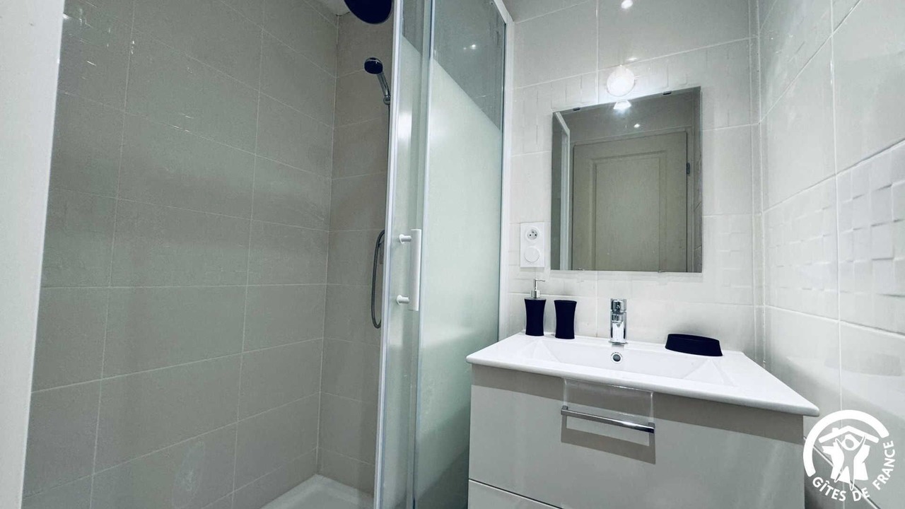Photo of Bathroom in Villemoustaussou