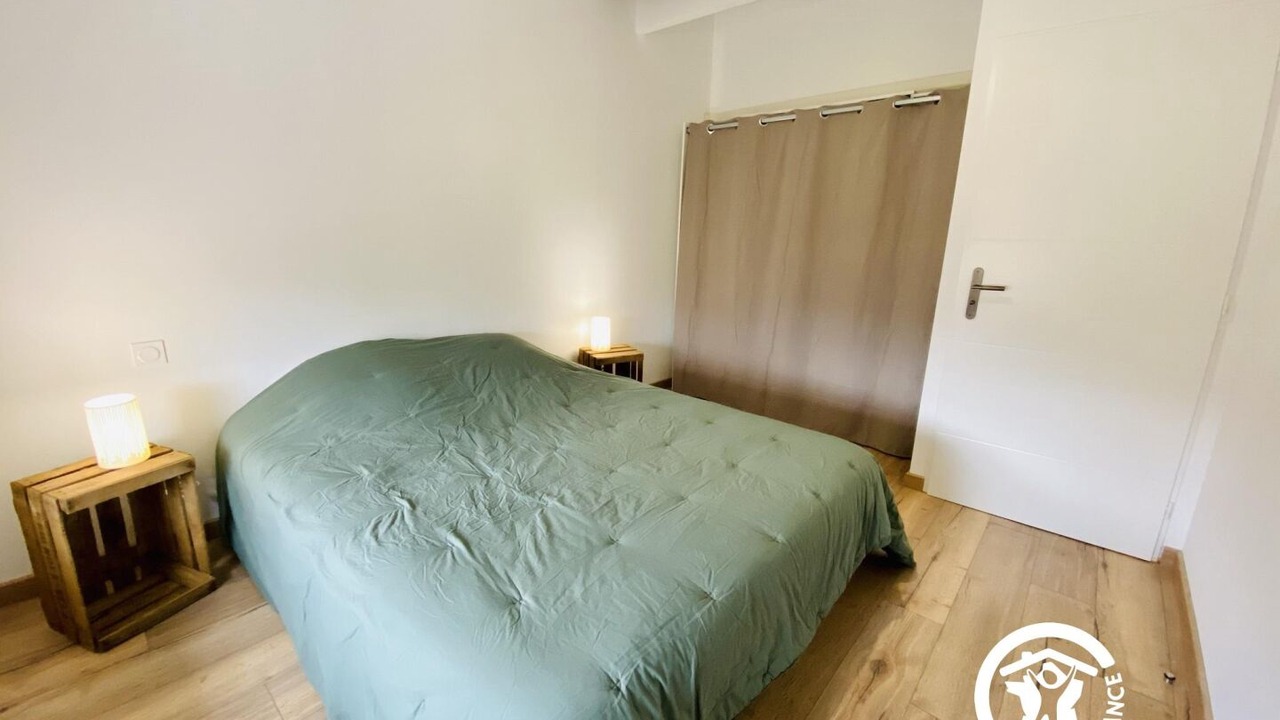 Photo of Bedroom in Roquefort-des-Corbieres