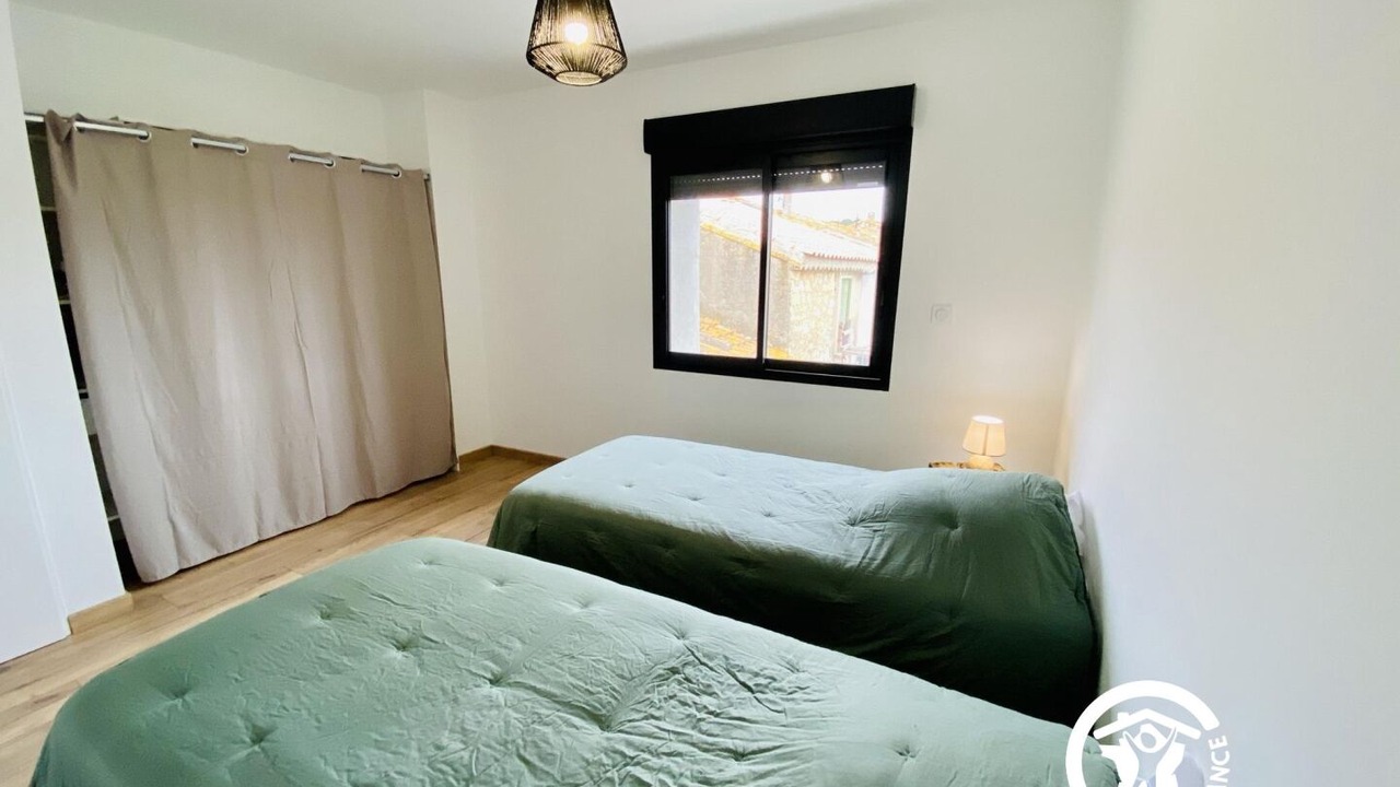 Photo of Bedroom in Roquefort-des-Corbieres
