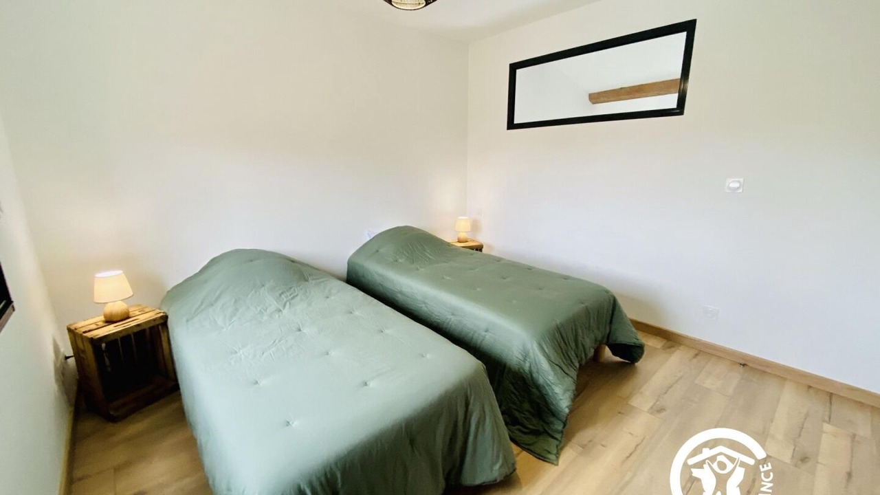 Photo of Bedroom in Roquefort-des-Corbieres