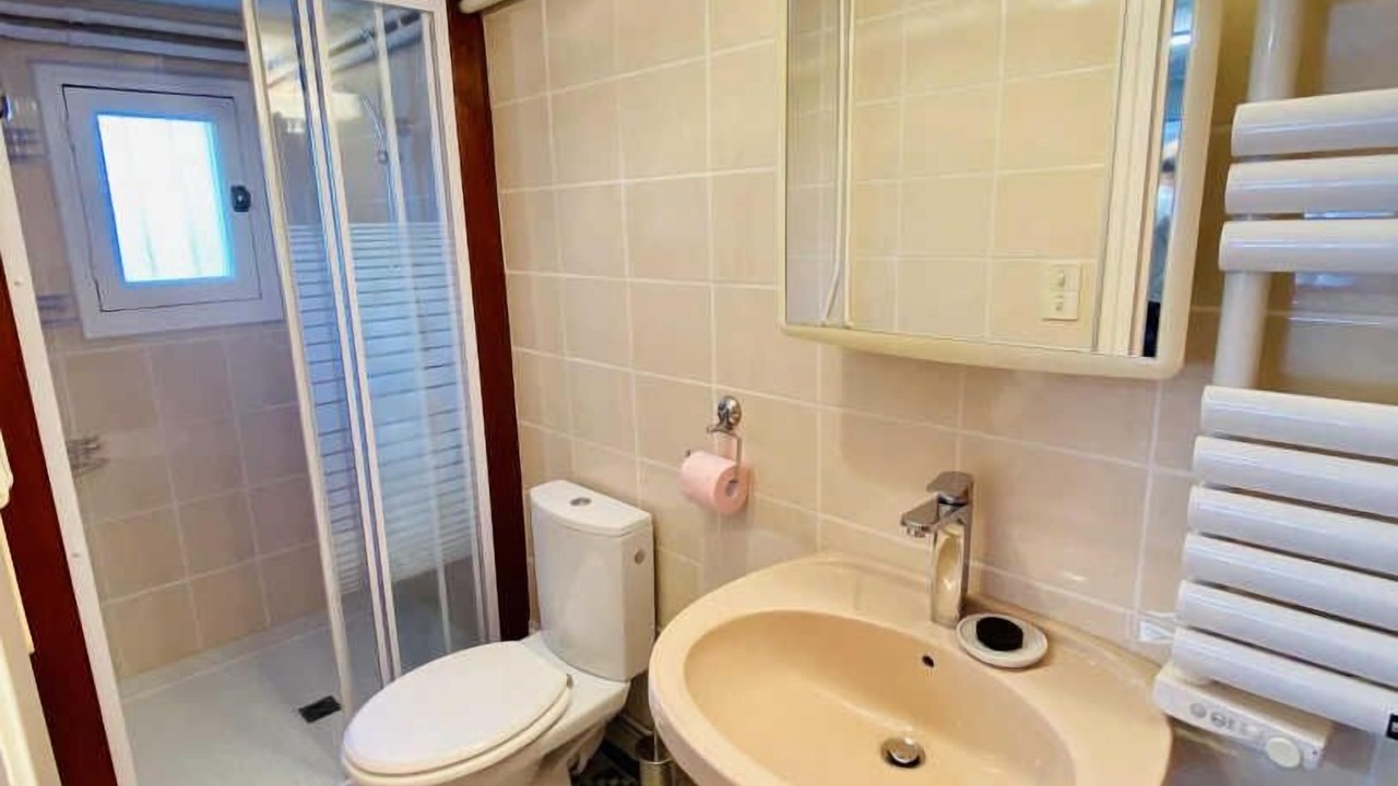 Photo of Bathroom in Villemoustaussou