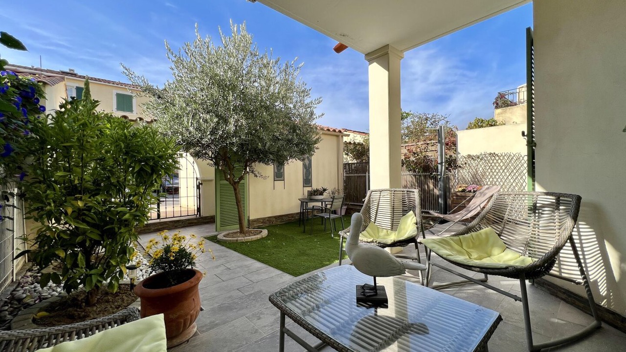 Photo of Patio Balcony in Foulquines
