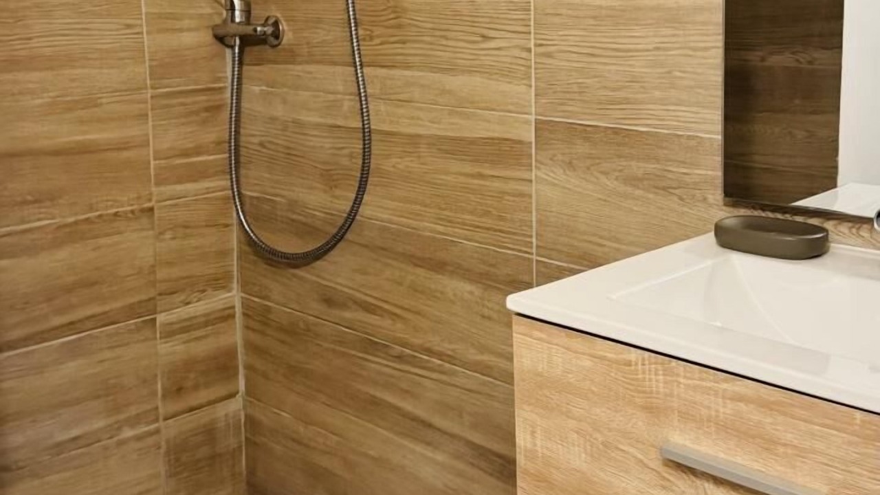 Photo of Bathroom in Montredon-des-Corbieres