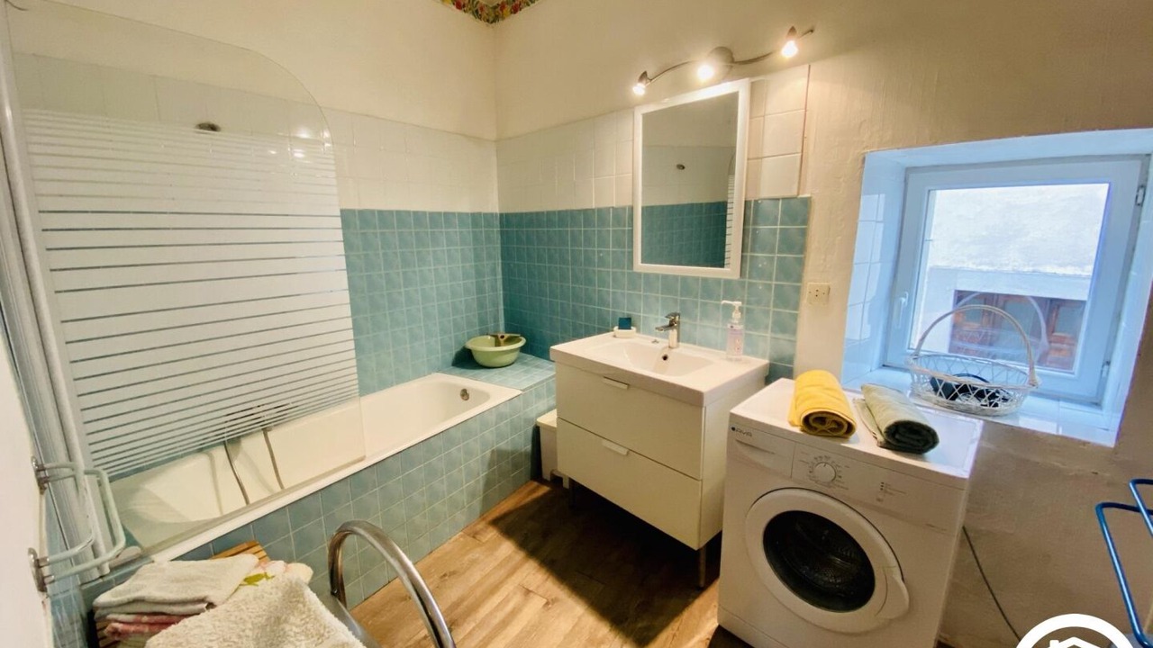 Photo of Bathroom in Villeneuve-Minervois