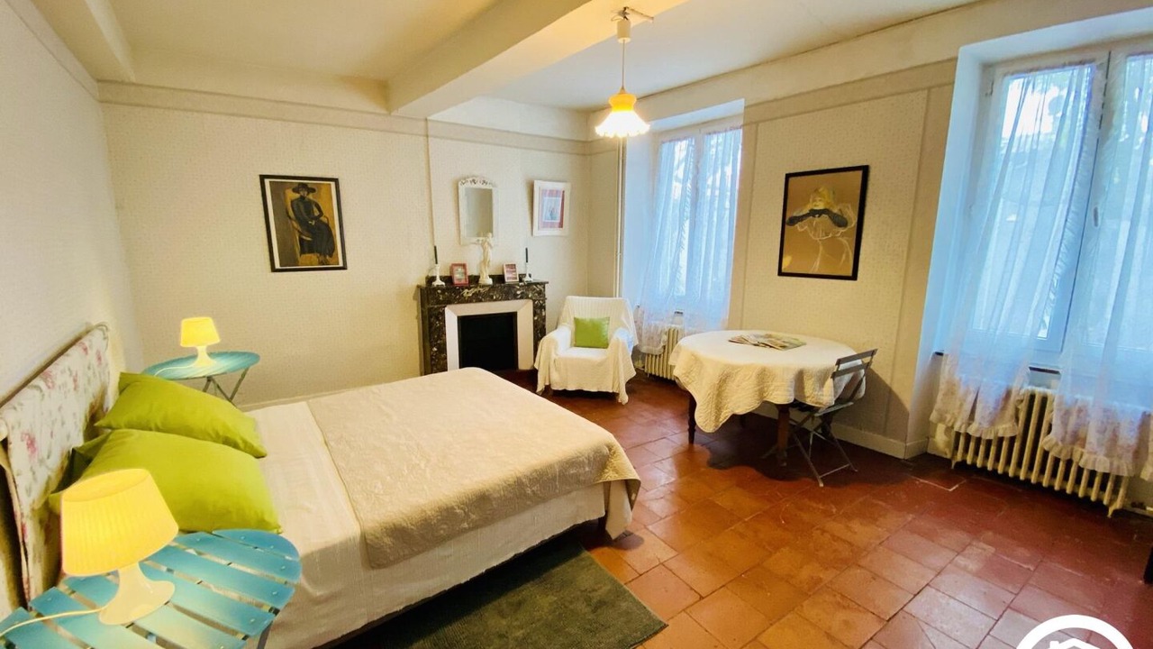 Photo of Bedroom in Villeneuve-Minervois