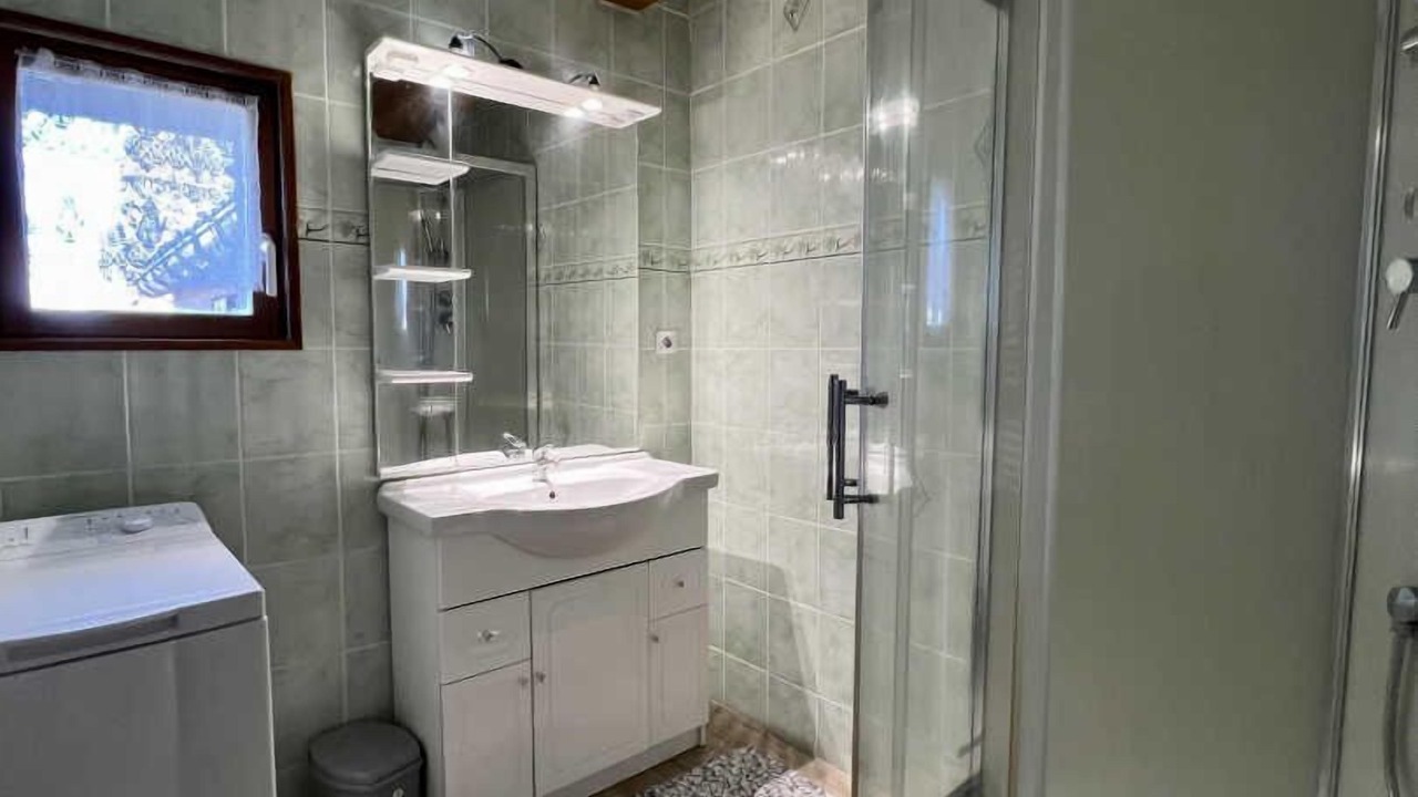 Photo of Bathroom in Moussoulens