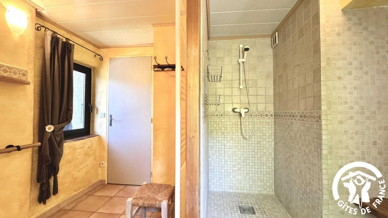 Photo of Bathroom in Albas