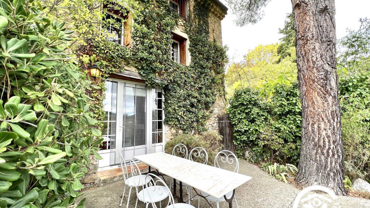 Photo of Outdoor in Saint-Martin-des-Puits