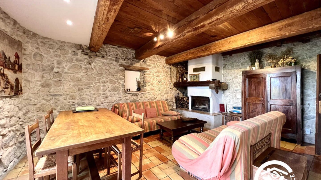 Photo of Livingroom in Saint-Martin-des-Puits