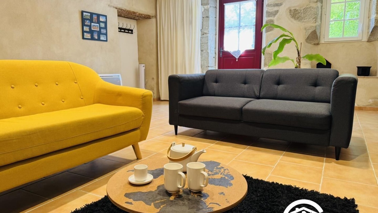 Photo of Livingroom in Sainte-Eulalie