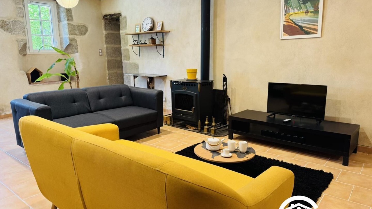 Photo of Livingroom in Sainte-Eulalie