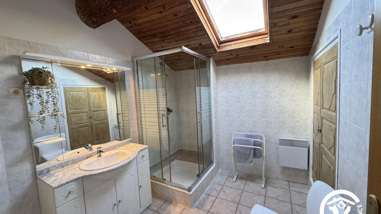 Photo of Bathroom in Elne