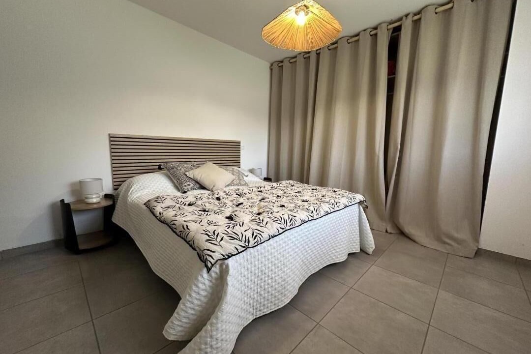 Photo of Bedroom in Arue