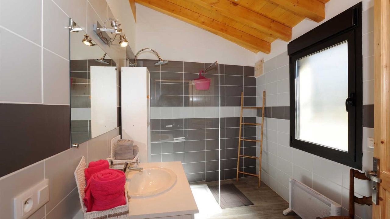 Photo of Bathroom in Nahuja
