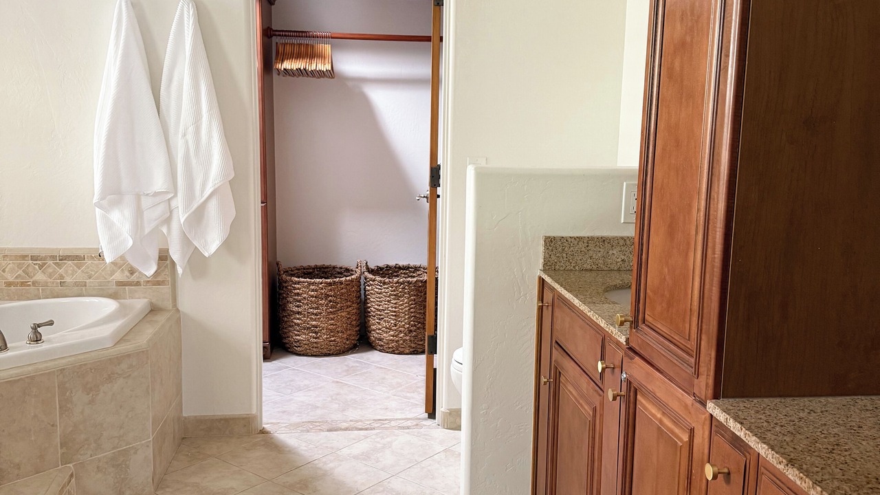 Photo of Bathroom in Pinnacle Peak