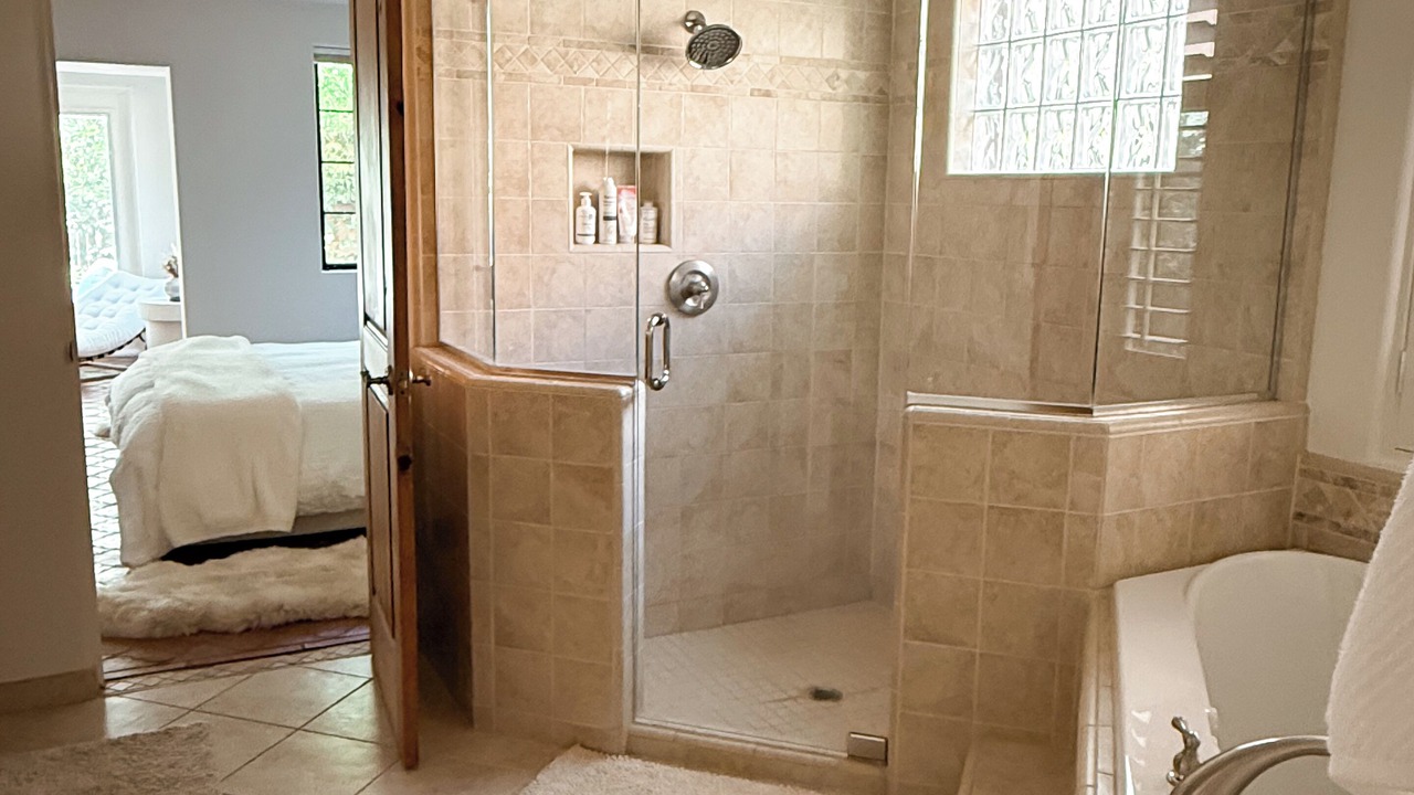 Photo of Bathroom in Pinnacle Peak