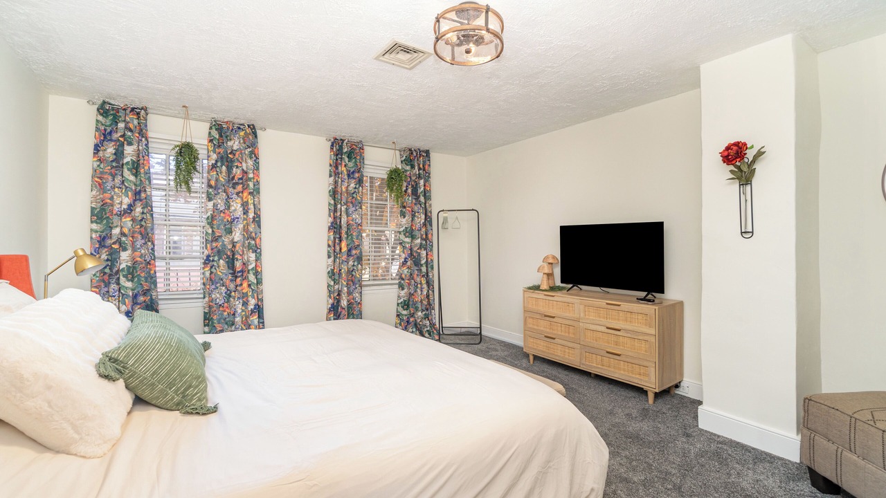 Photo of Bedroom in Elizabethtown