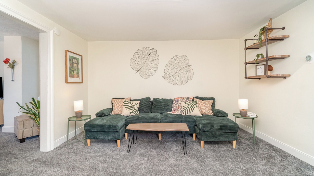 Photo of Livingroom in Elizabethtown