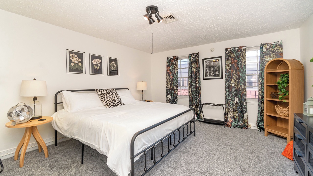 Photo of Bedroom in Elizabethtown