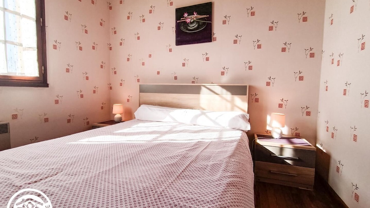 Photo of Bedroom in Capdenac