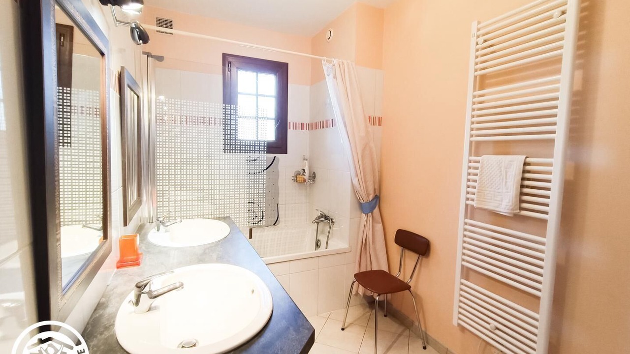 Photo of Bathroom in Capdenac