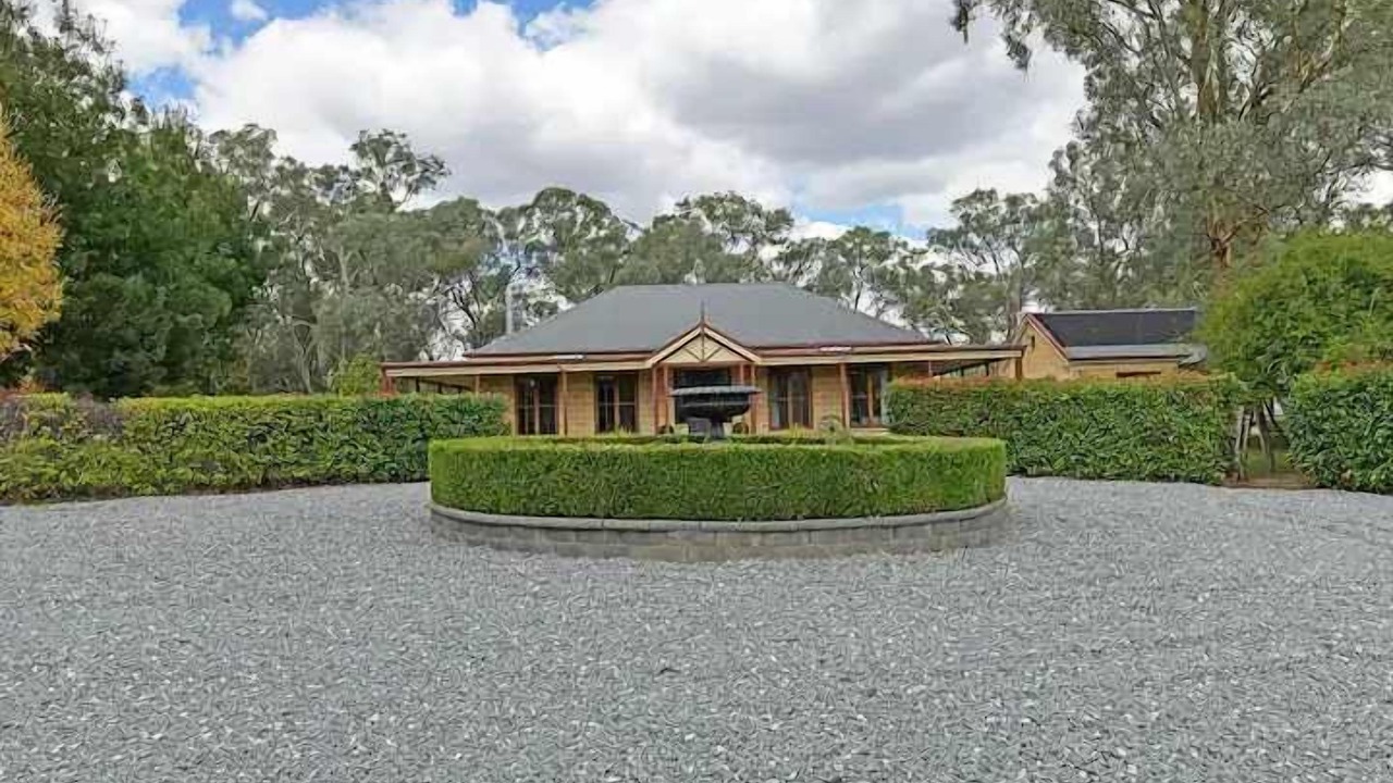 Photo of Outdoor in Orange