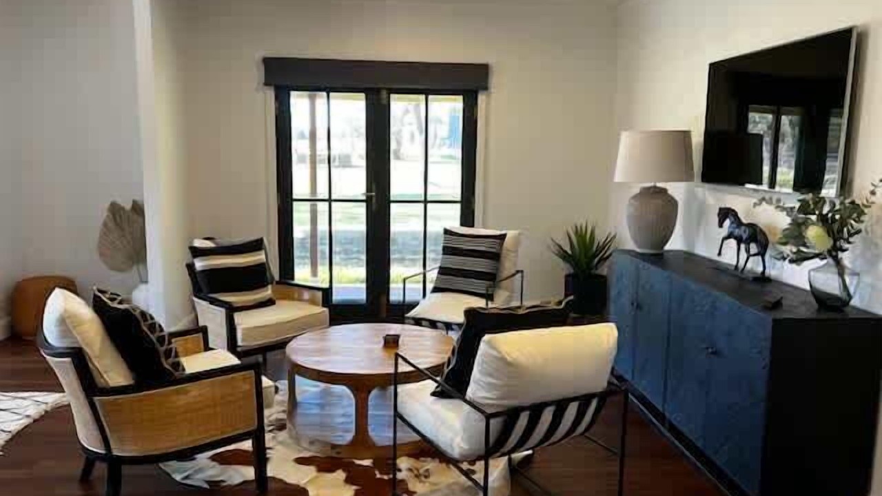 Photo of Others in Orange