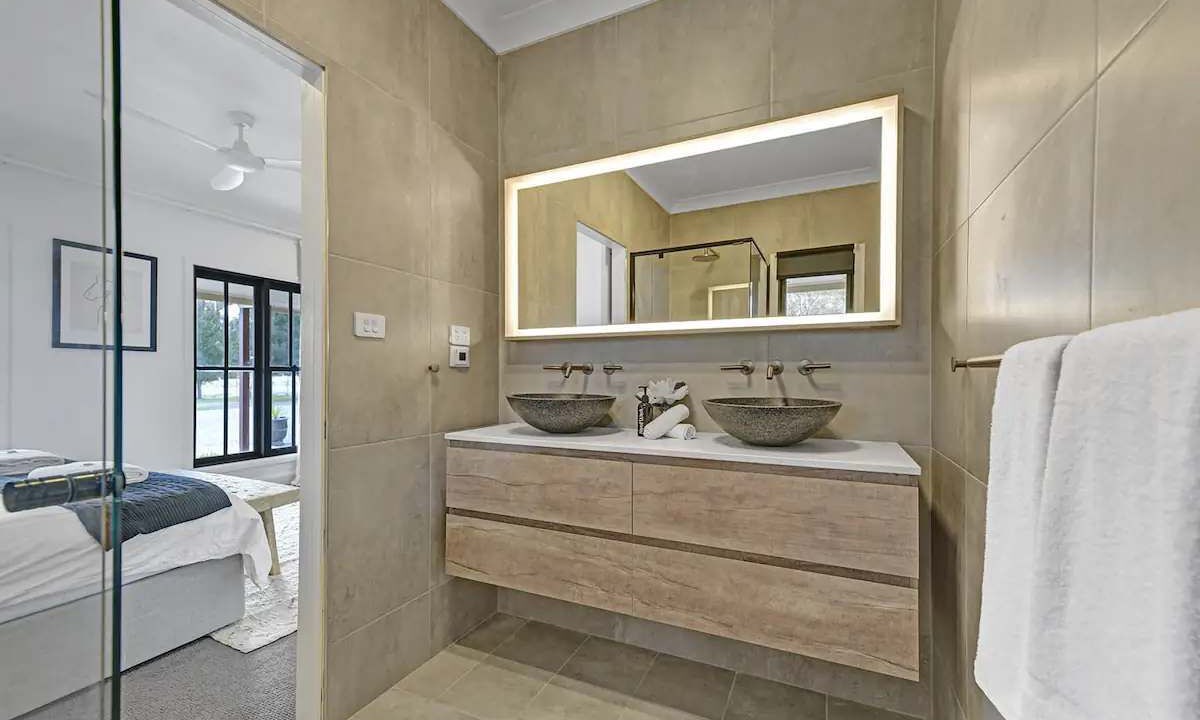 Photo of Bedroom in Orange