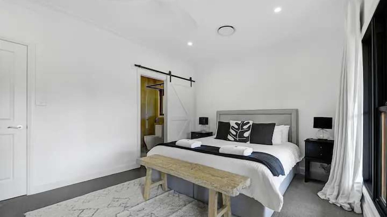 Photo of Bedroom in Orange