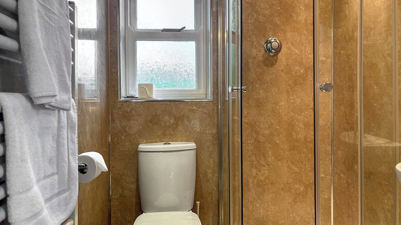 Photo of Bathroom in Giggleswick