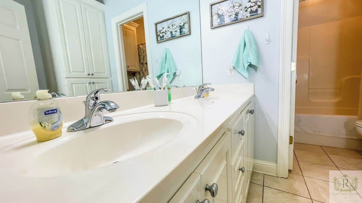 Photo of Bathroom in Hattiesburg