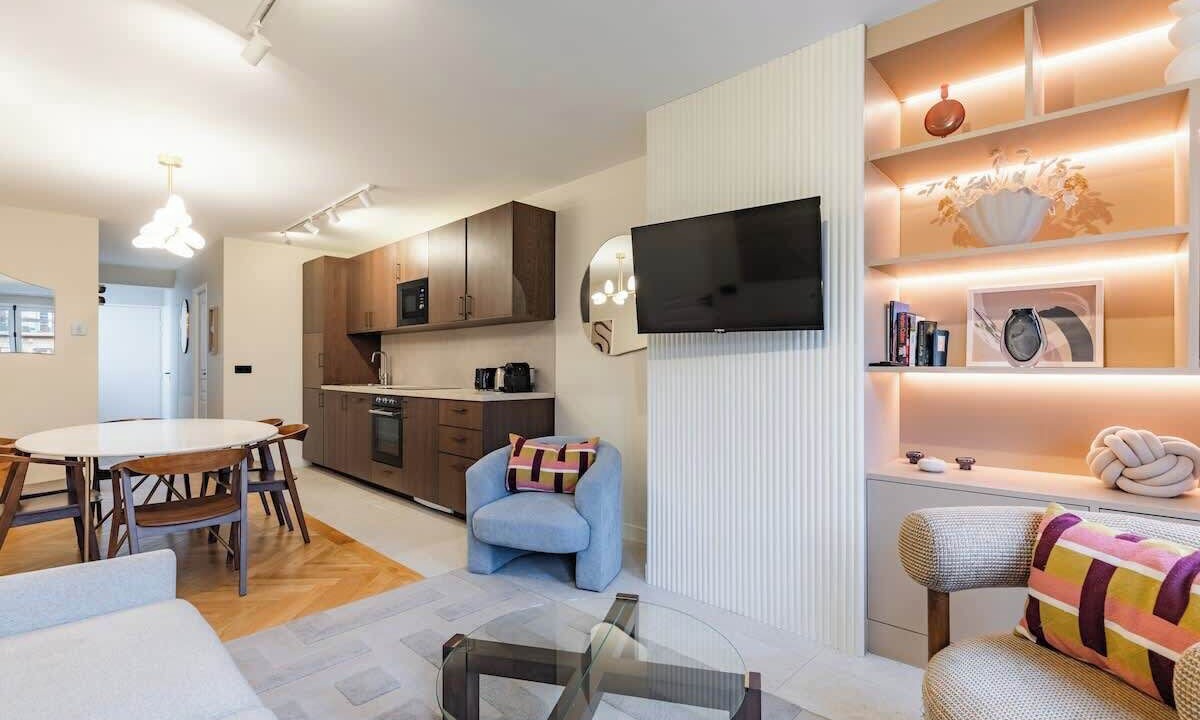Photo of Livingroom in Arsenal