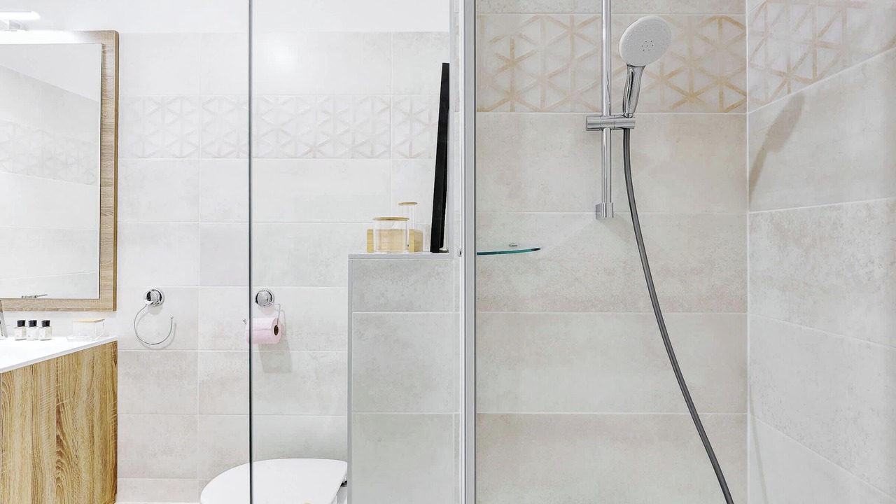 Photo of Bathroom in Suresnes