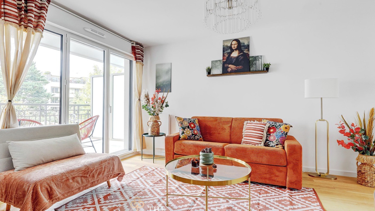 Photo of Livingroom in Suresnes