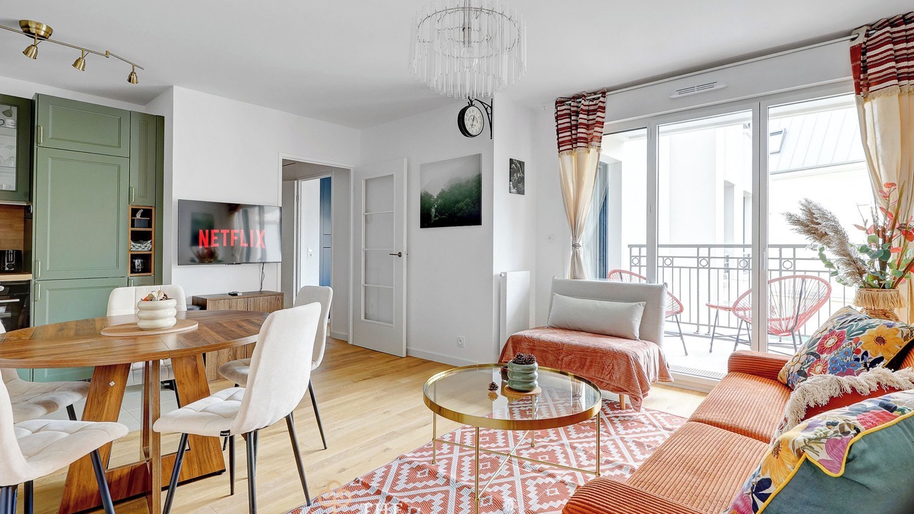 Photo of Livingroom in Suresnes
