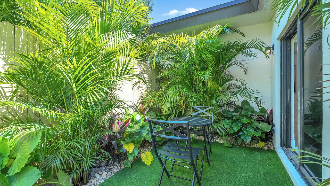 Photo of Outdoor in Beverly Heights