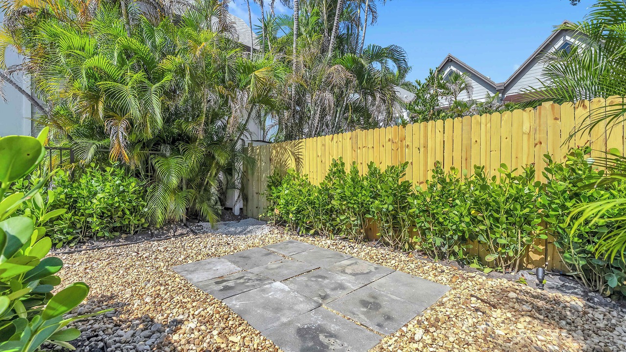 Photo of Outdoor in Beverly Heights