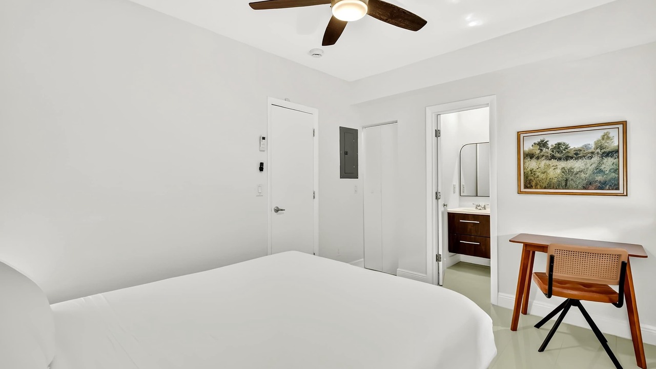 Photo of Bedroom in Beverly Heights
