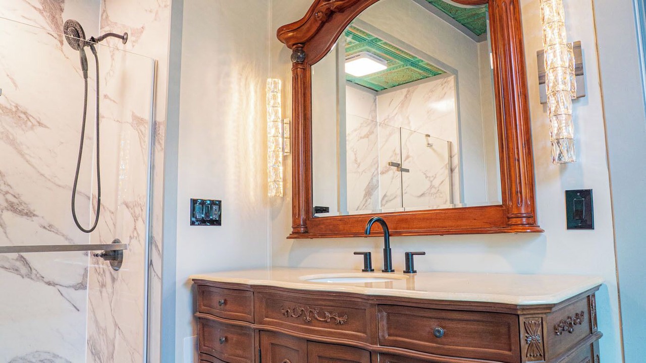 Photo of Bathroom in Poplar Bluff