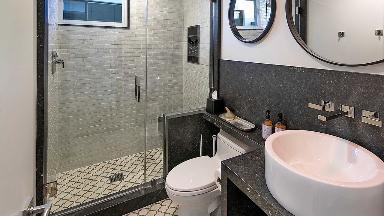 Photo of Bathroom in Ventura