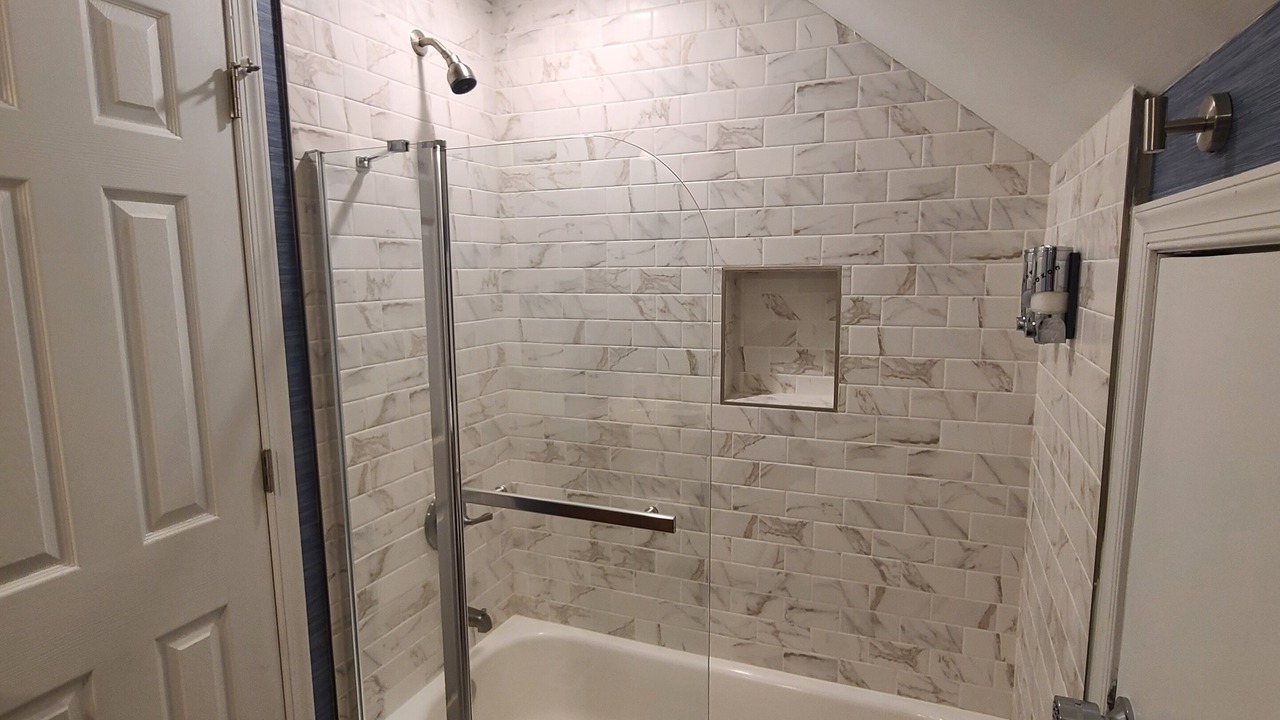 Photo of Bathroom in Arundel on the Bay