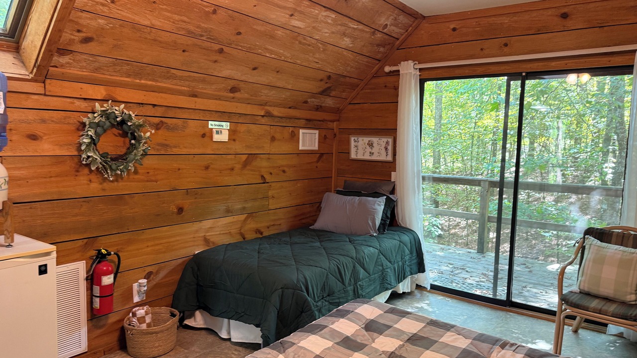 Photo of Bedroom in Caddo Gap