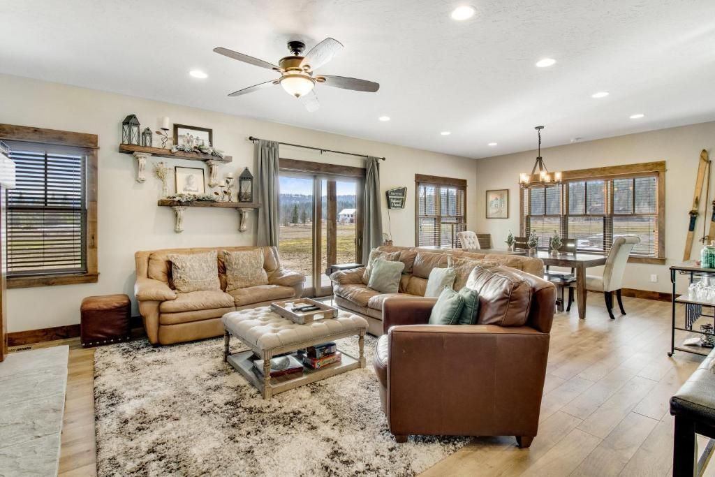 Photo of Livingroom in McCall