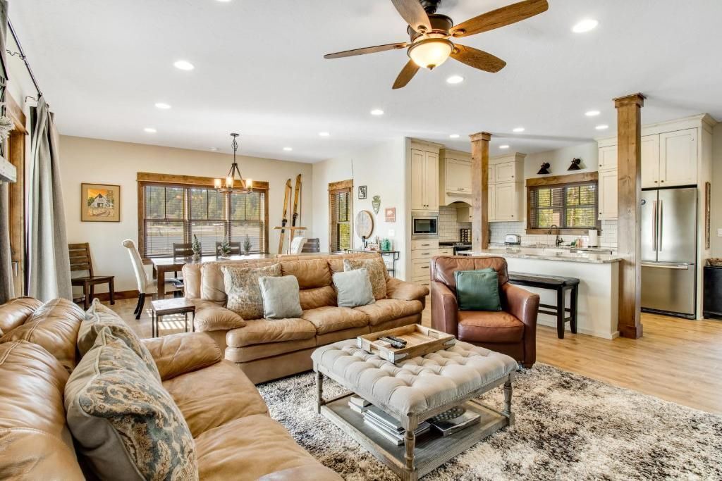 Photo of Livingroom in McCall