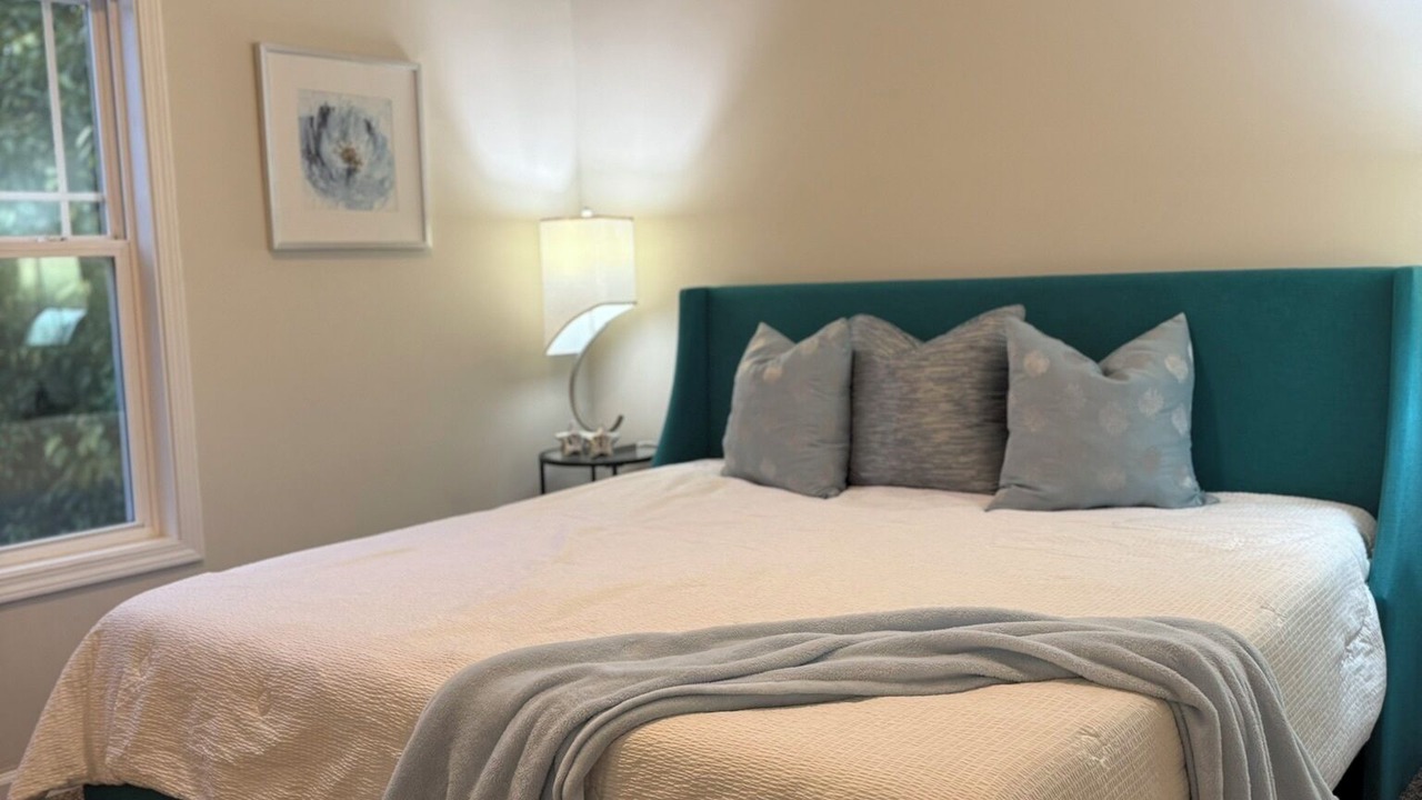 Photo of Bedroom in Downtown