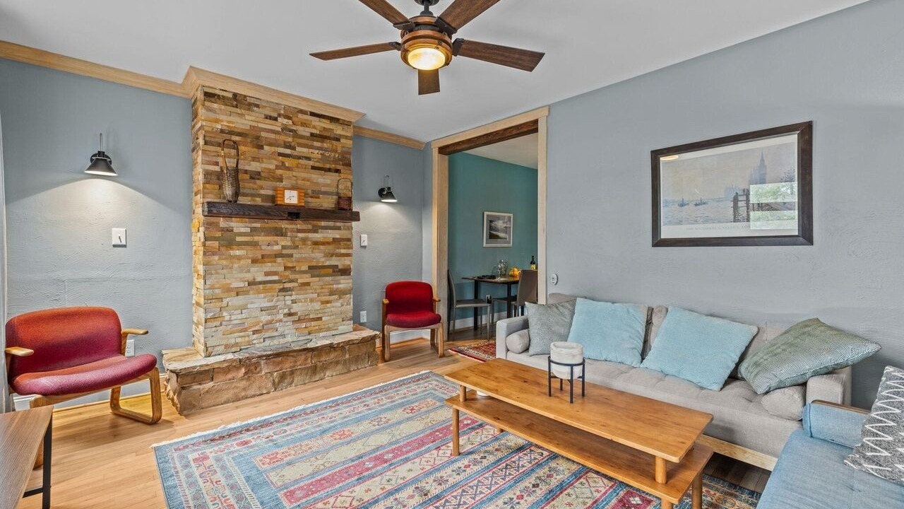 Photo of Livingroom in Durham