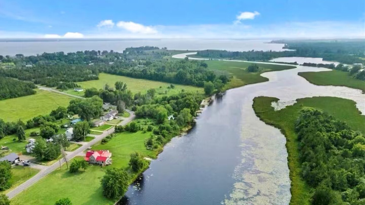 Photo of Outdoor in Shannonville