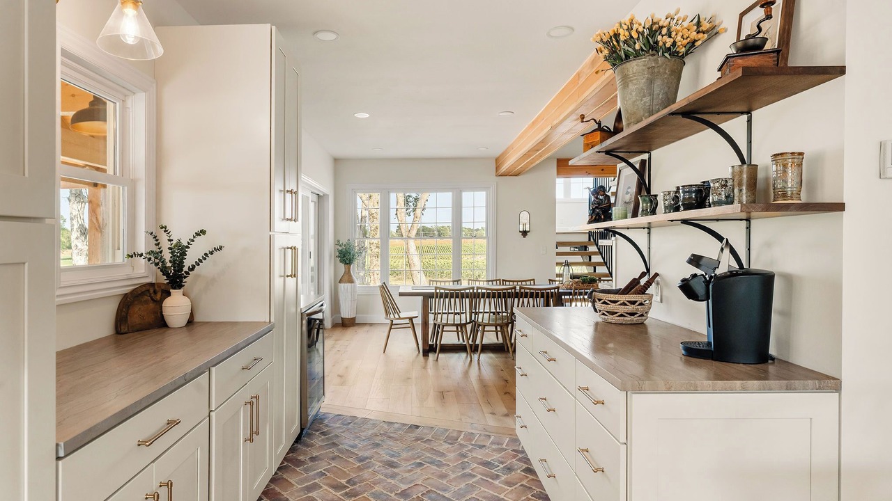 Photo of Kitchen in Brookline Station