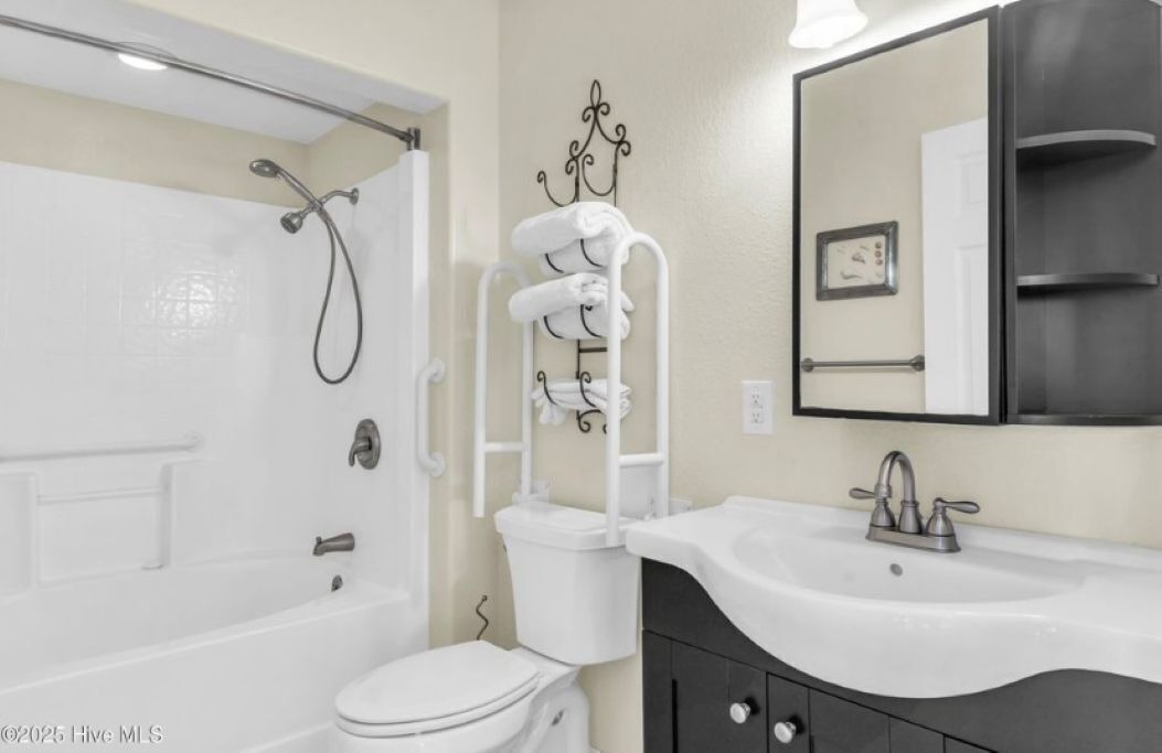 Photo of Bathroom in Cedar Point