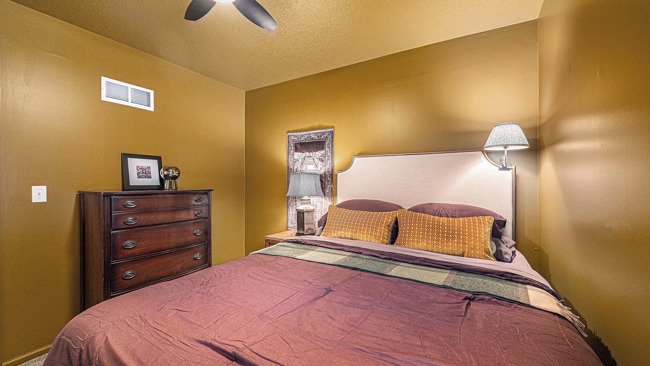 Photo of Bedroom in Lee's Summit